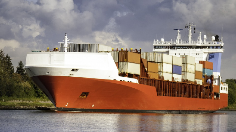 Voyage : essayer le cargo