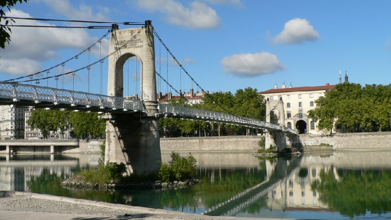 Tourisme : attention au pont de Bourgogne