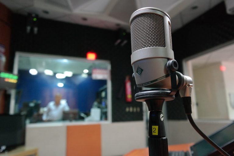 Médias : Lagardère cède ses actifs d’une radio sud-africaine