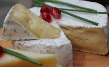 fromage sur une table