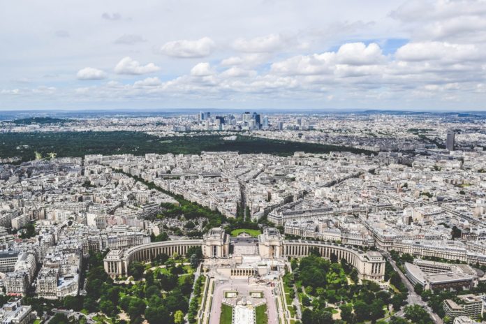 Une vue de Paris, près du Trocadero